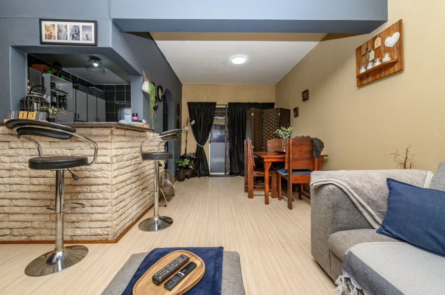 2 Bedroom Property for Sale in Algoa Park Eastern Cape